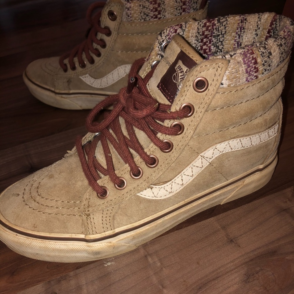 Vans - Picture 2 of 5
